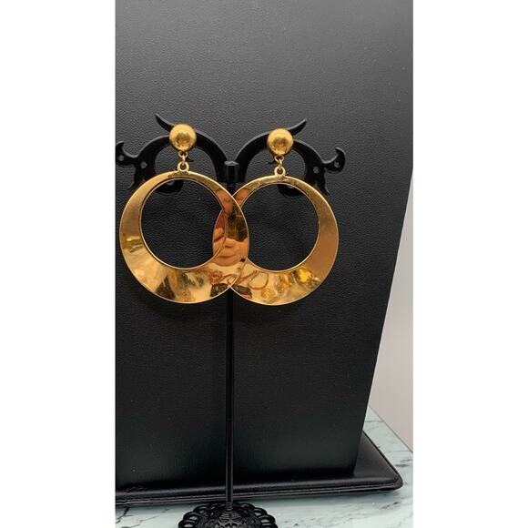 Beautiful Gold Tone Dangly Round Hoop Earrings - Picture 1 of 4